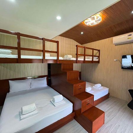 Youhan Beach Resort San Antonio  Eksteriør billede