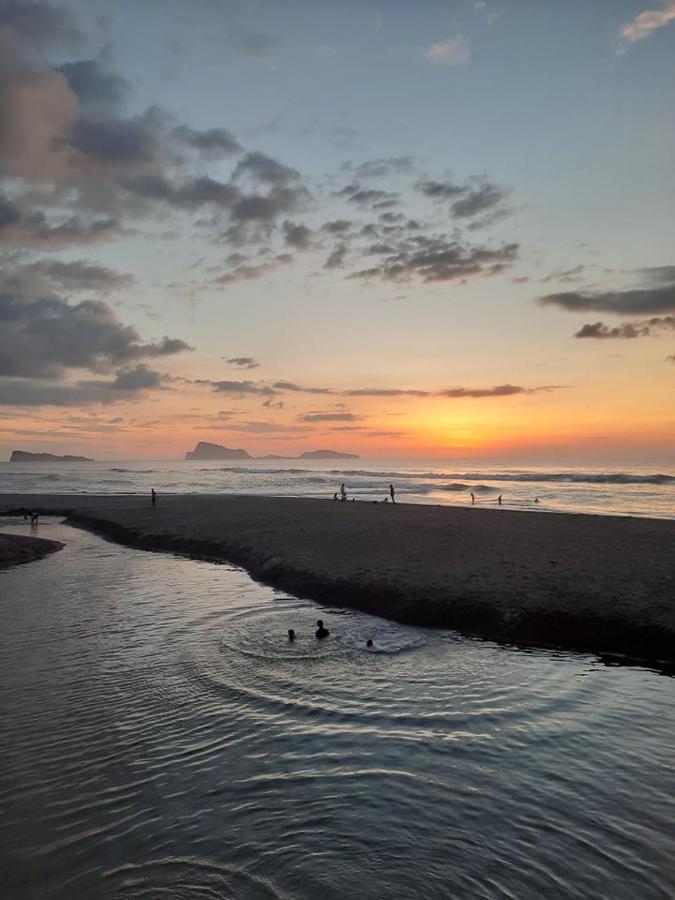 Youhan Beach Resort San Antonio  Eksteriør billede