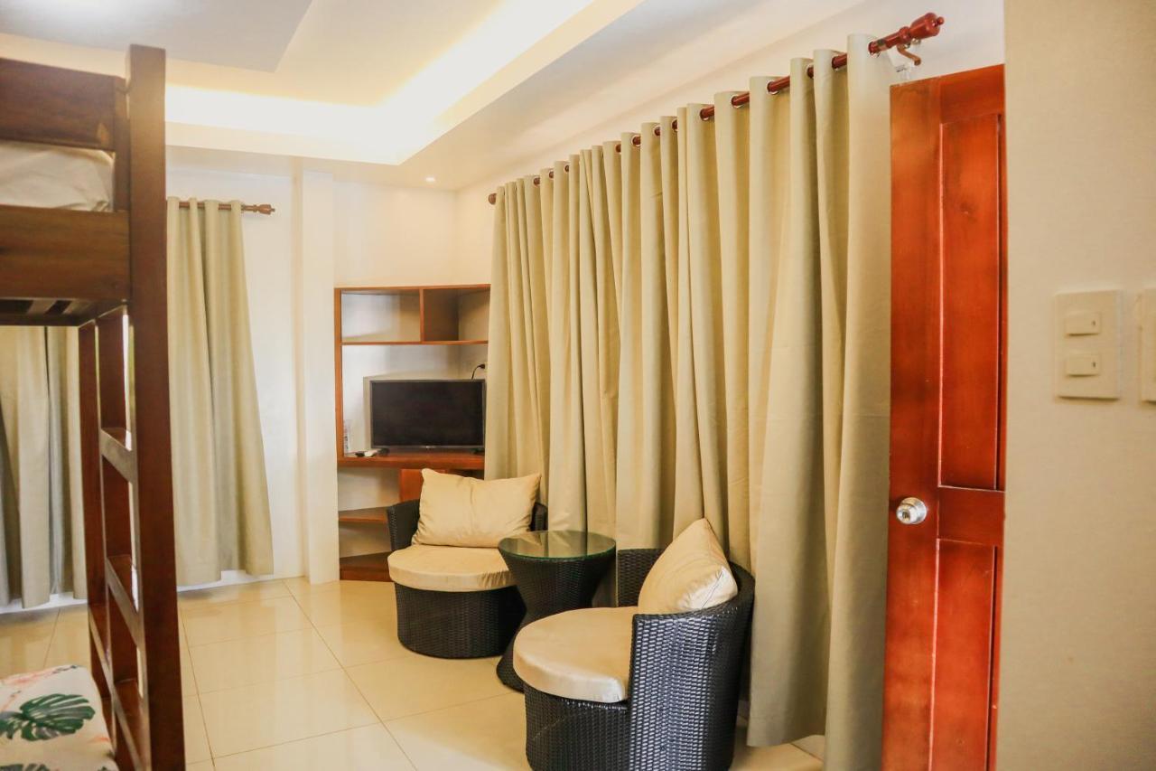 Youhan Beach Resort San Antonio  Eksteriør billede
