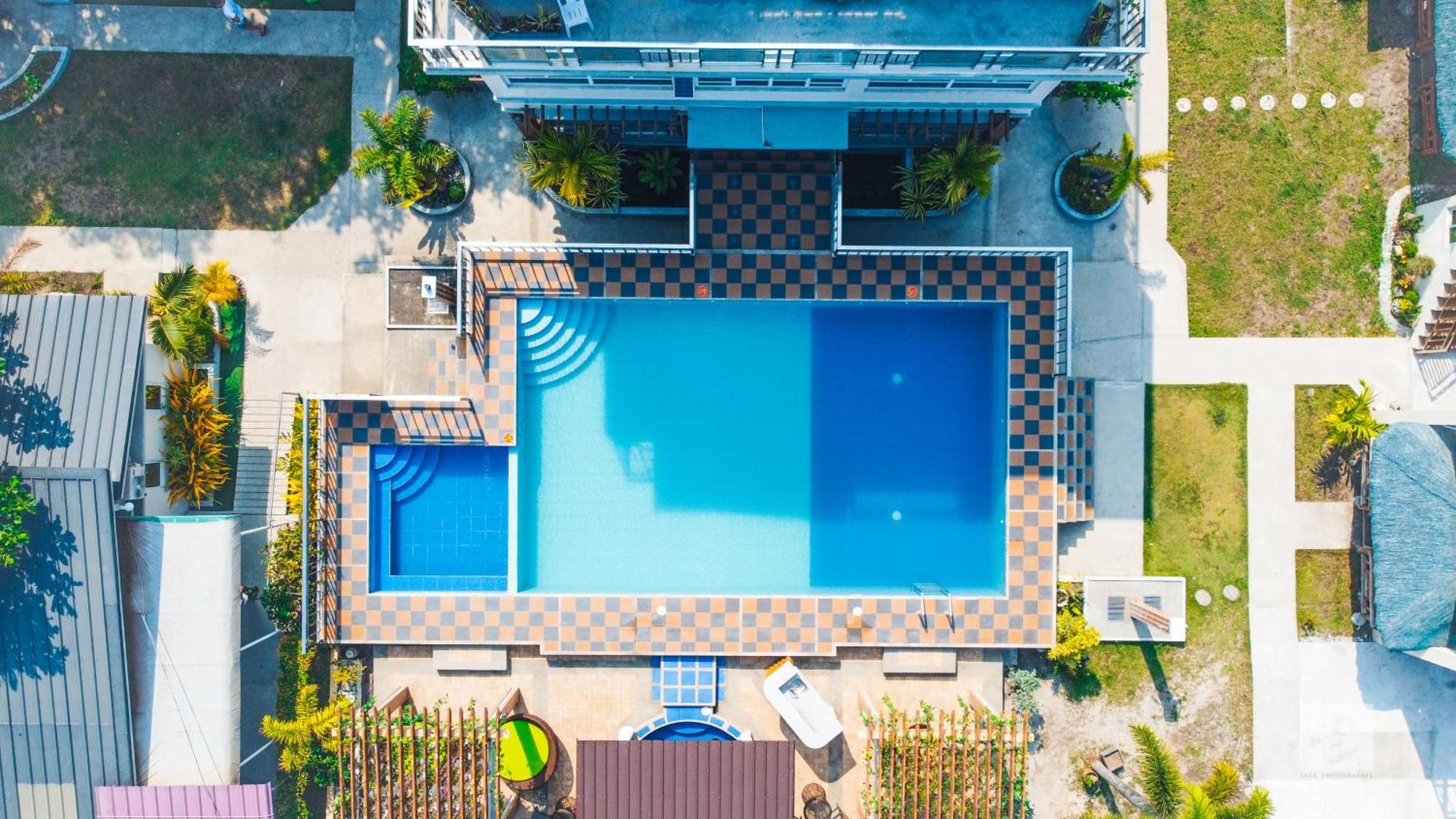 Youhan Beach Resort San Antonio  Eksteriør billede