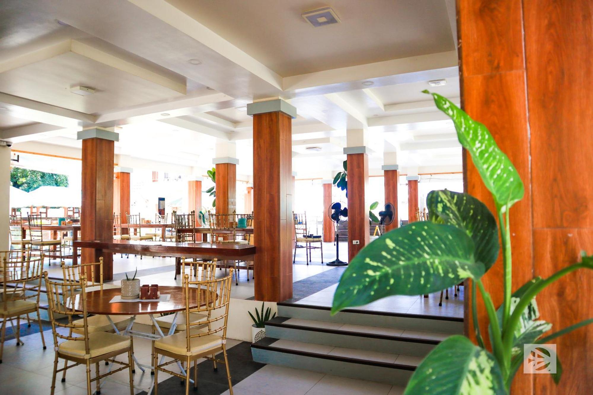 Youhan Beach Resort San Antonio  Eksteriør billede