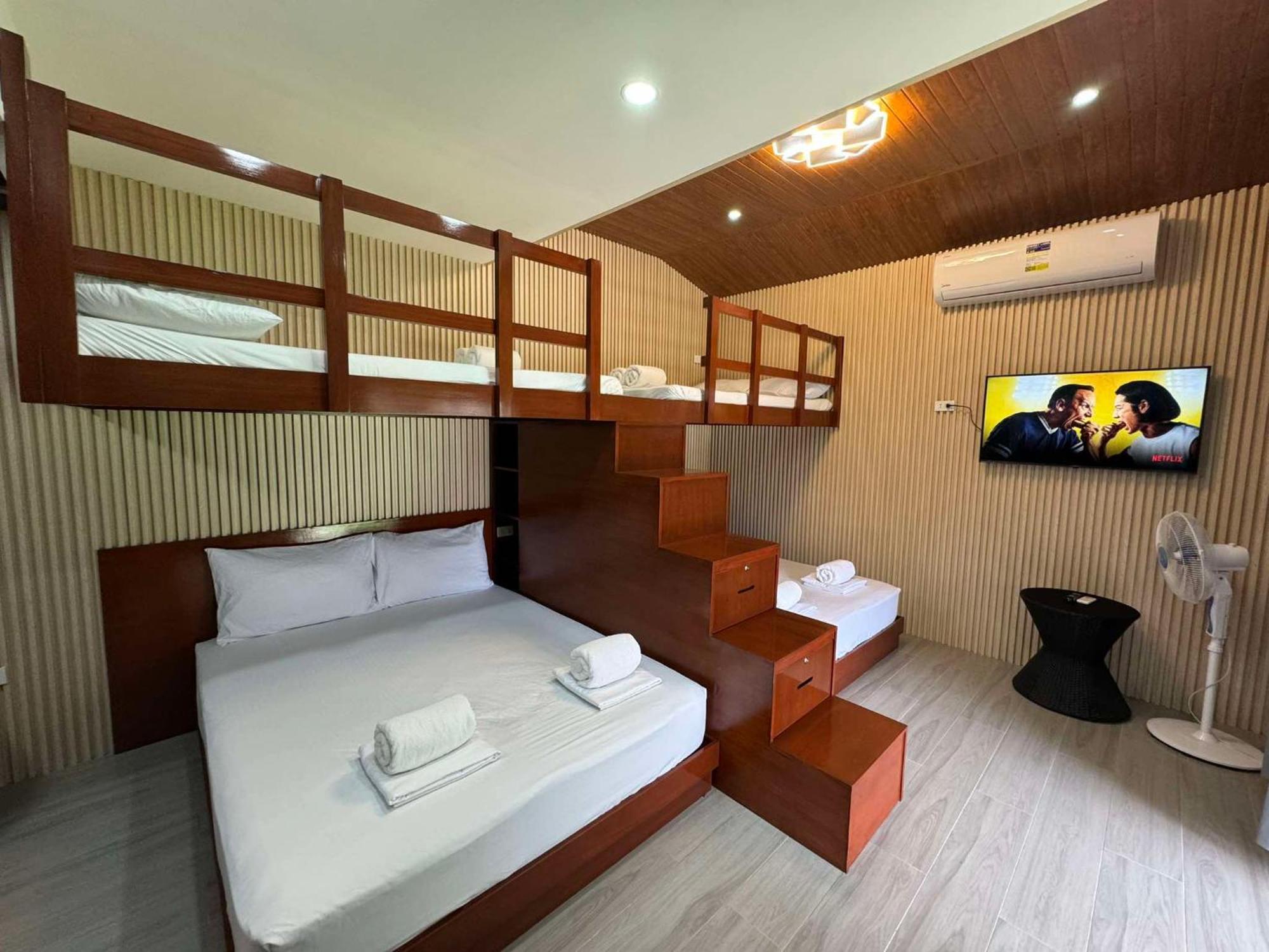 Youhan Beach Resort San Antonio  Eksteriør billede
